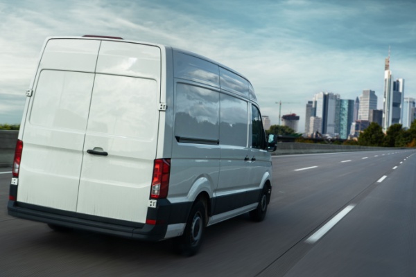 Shutterstock_camionnettetaxeannuelle-5