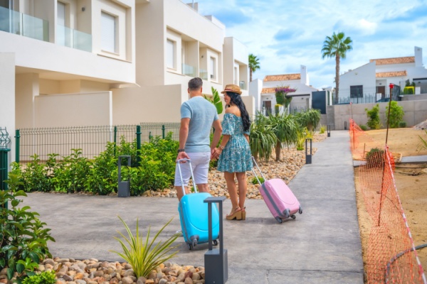 Shutterstock_miselocationmeubletourisme-6