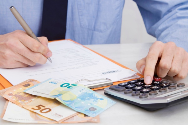 Shutterstock_surplustvaintracommunautaire-5