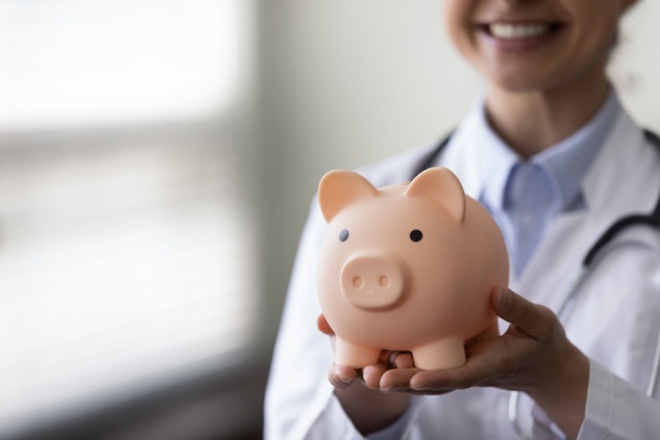 Shutterstock_assurancesalaire-2