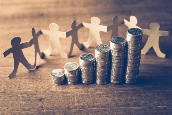 Shutterstock_economiesocialesolidaire-3