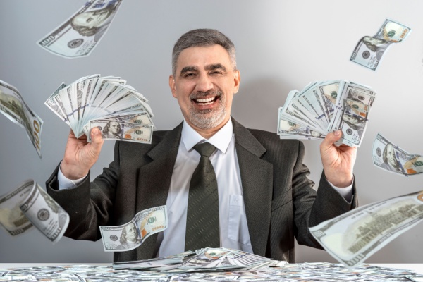 Shutterstock_remunerationdirigeantimposable-2