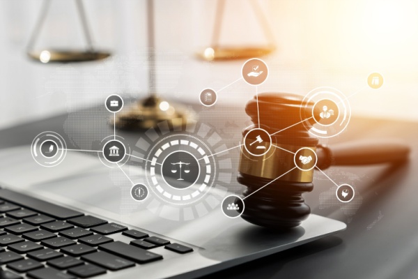 Shutterstock_securigreffetribunalcommerce-2