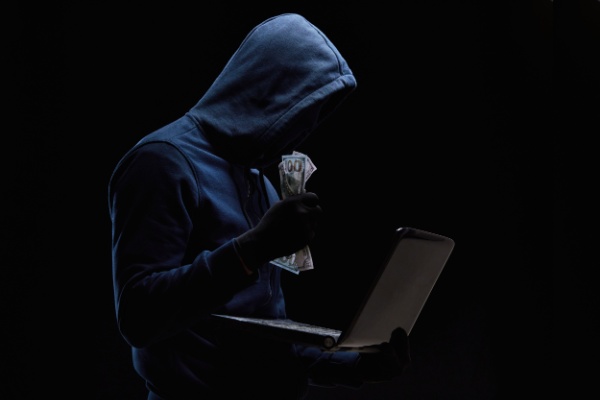 Shutterstock_fraudeibanresponsabilitebanque-1