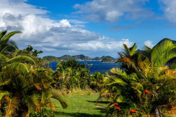 shutterstock_loifinanceoutremer