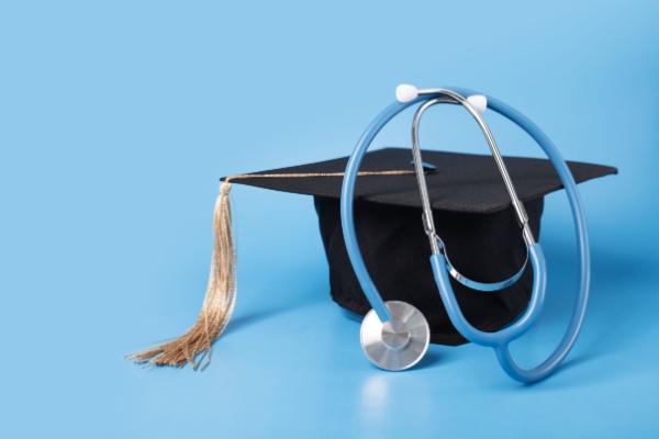 shutterstock_diplomepharmacie20_0