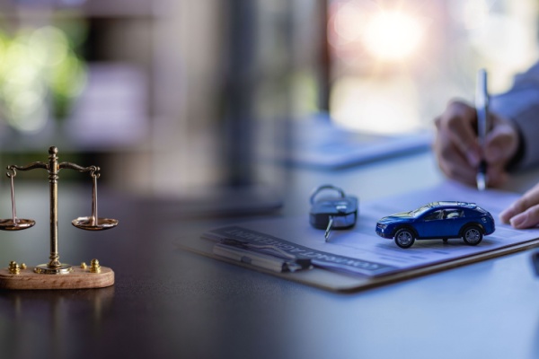 shutterstock_clauseattributive-1