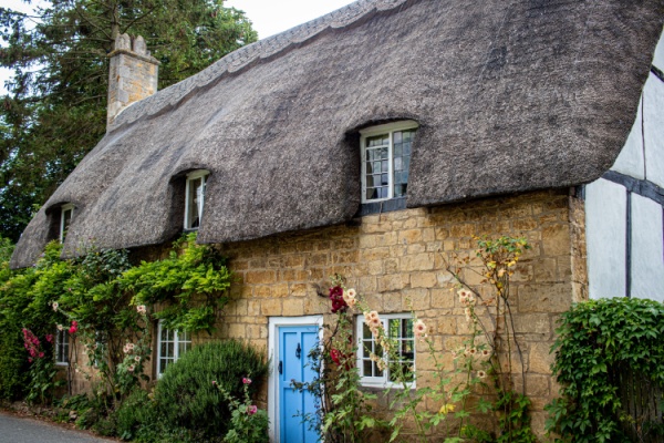 shutterstock_locationgites-1