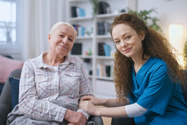 shutterstock_entretienmaisonpersonnes