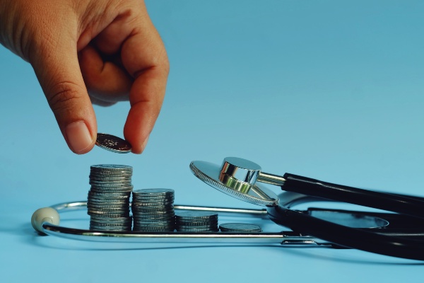 shutterstock_determinationsalaireminmedecin