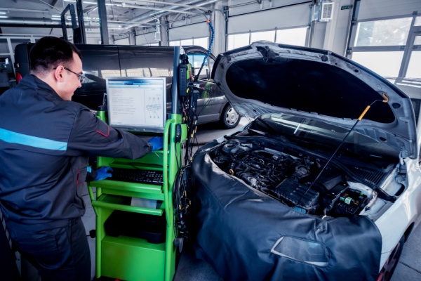 shutterstock_controletechniqueresserrer