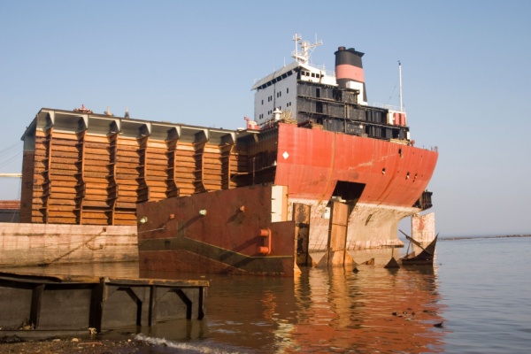 shutterstock_coventionrecyclagenavire