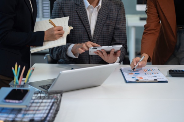 shutterstock_attractivitedesentrprises-1