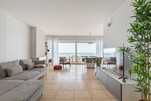 shutterstock_locationmeublesapi