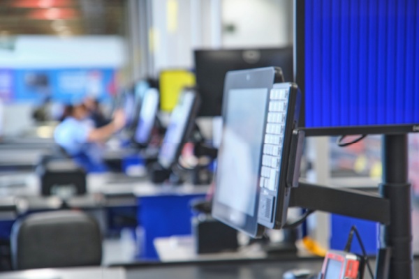 shutterstock_logicielscaisseautocertific3a9s