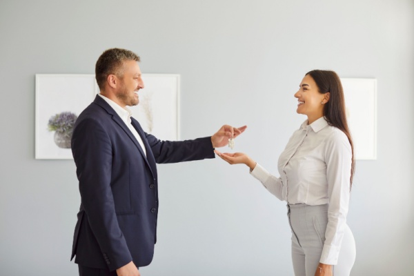 shutterstock_pretsociallocation