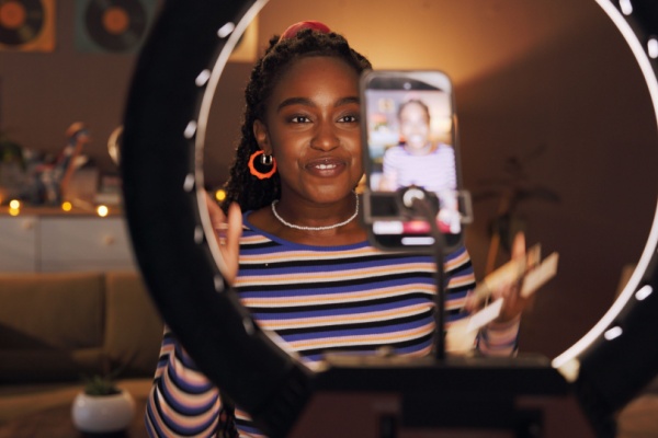 shutterstock_influenceurs