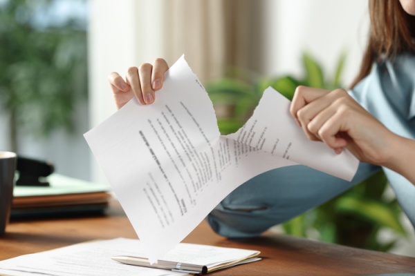 shutterstock_actecontratapprenti-1
