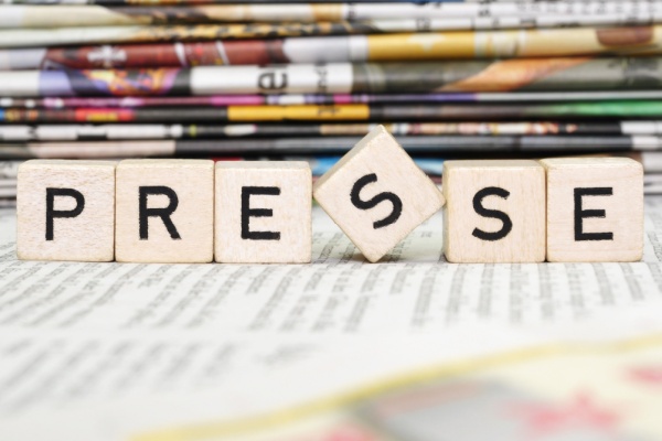 shutterstock_aidepressedistributionnumero-1