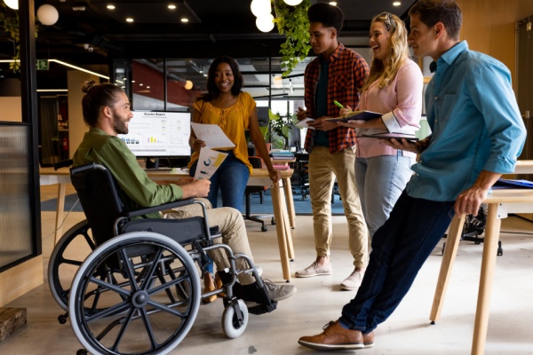 shutterstock_travailleurhandicapes