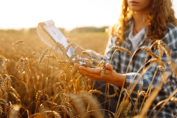 shutterstock_nonsalariesagricoles